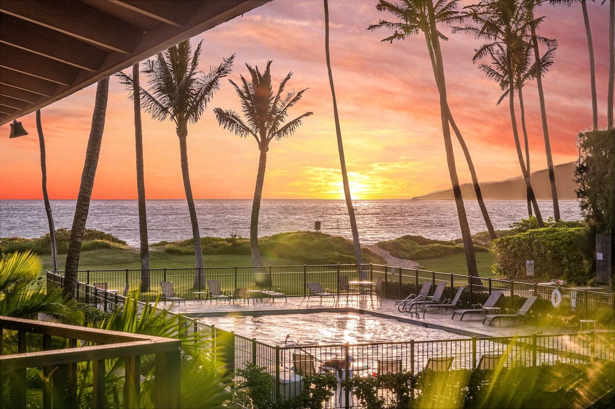 Condo in Kihei · ★4.82 · 1 bedroom · 2 beds · 1 shared bath - Photo 1