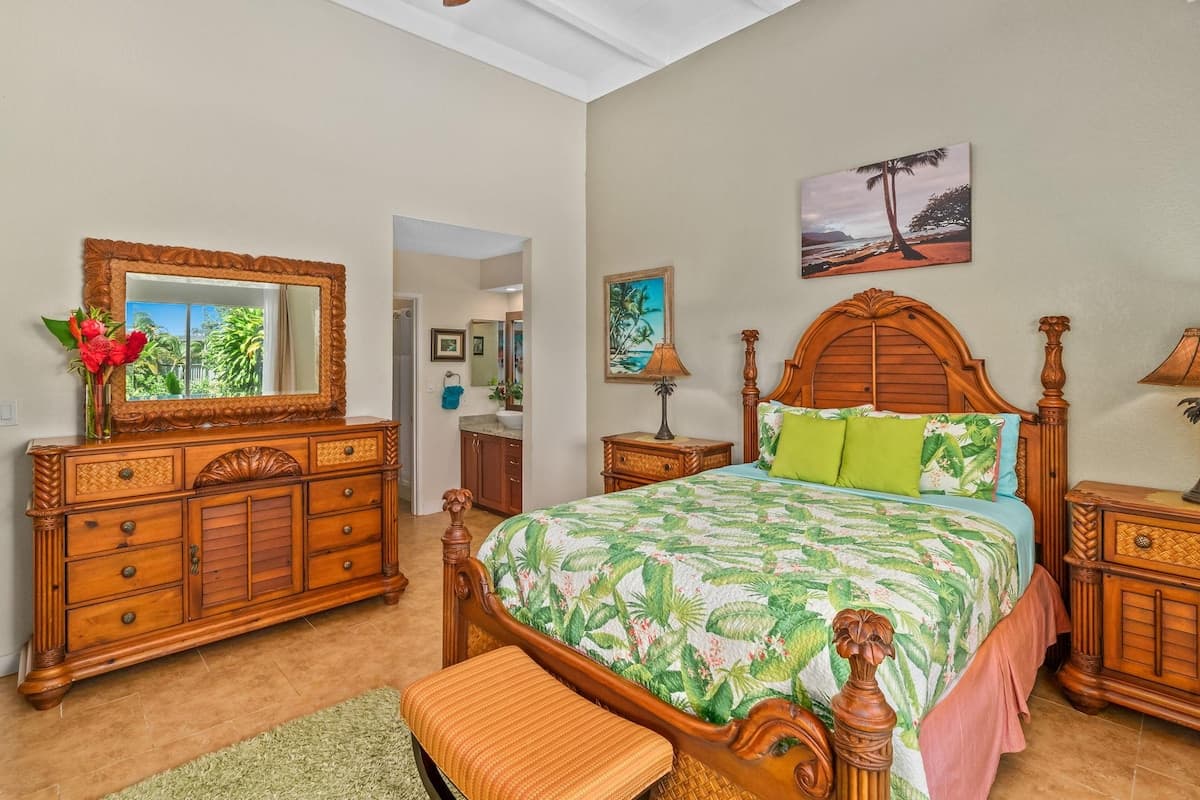 Condo in Princeville · ★4.71 · 2 bedrooms · 3 beds · 2 baths - Photo 4