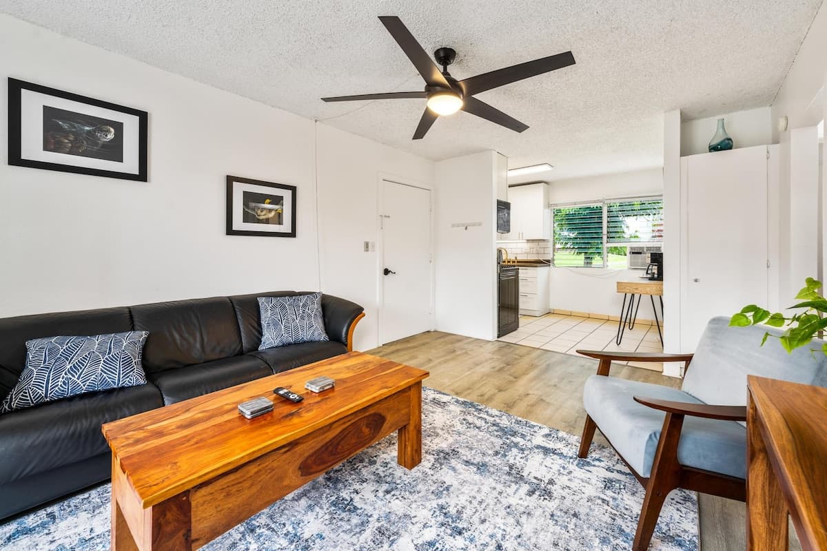 Condo in Kailua-Kona · ★4.5 · 1 bedroom · 1 bed · 1 shared bath - Photo 5
