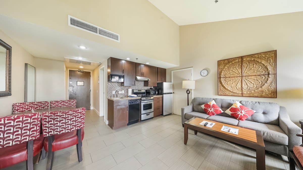 Condo in Kapaa · ★4.7 · 1 bedroom · 2 beds · 1 bath - Photo 4