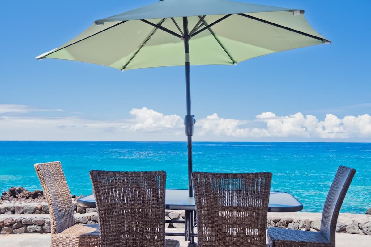 Condo in Kailua-Kona · ★4.75 · 2 bedrooms · 3 beds · 2 private baths - Photo 2