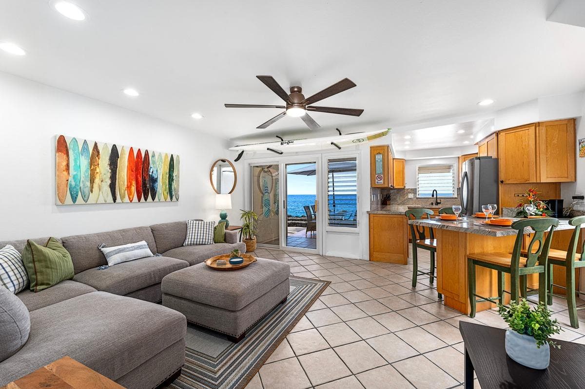 Condo in Kailua-Kona · ★4.75 · 2 bedrooms · 3 beds · 2 private baths - Photo 4