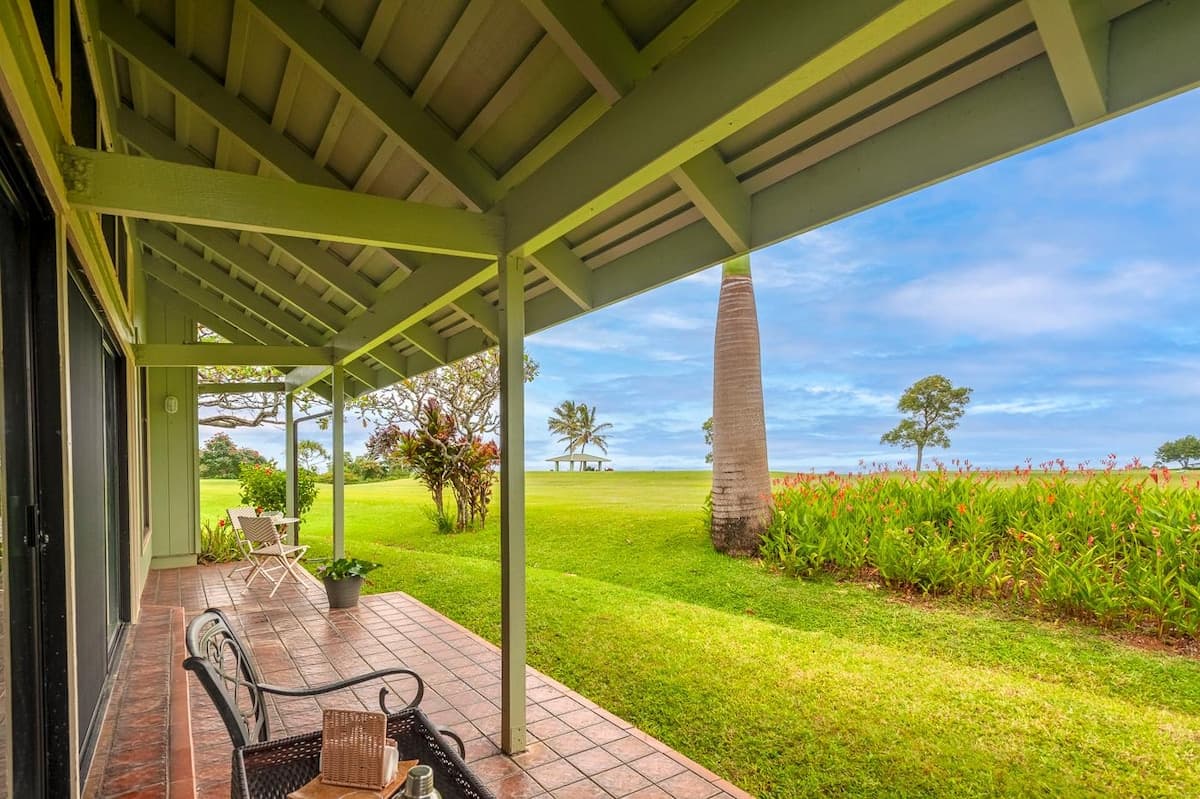 Condo in Princeville · ★4.91 · 1 bedroom · 2 beds · 1 bath - Photo 1
