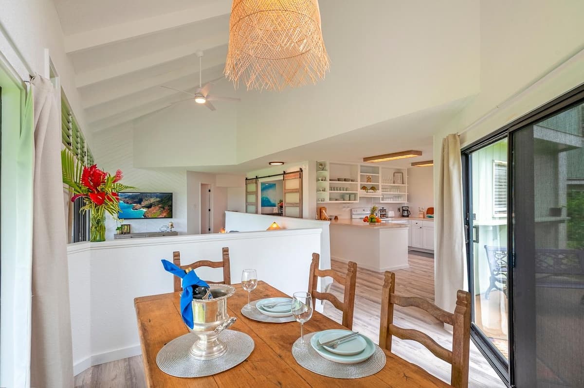 Condo in Princeville · ★4.91 · 1 bedroom · 2 beds · 1 bath - Photo 3