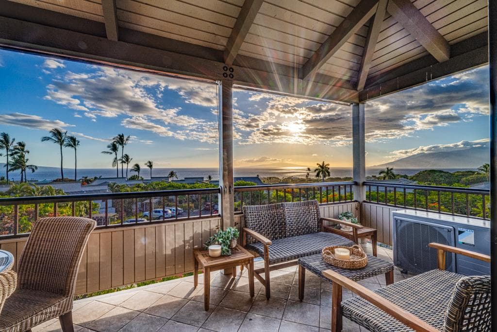 Condo in Kihei · ★4.82 · 2 bedrooms · 3 beds · 2 baths - Photo 1