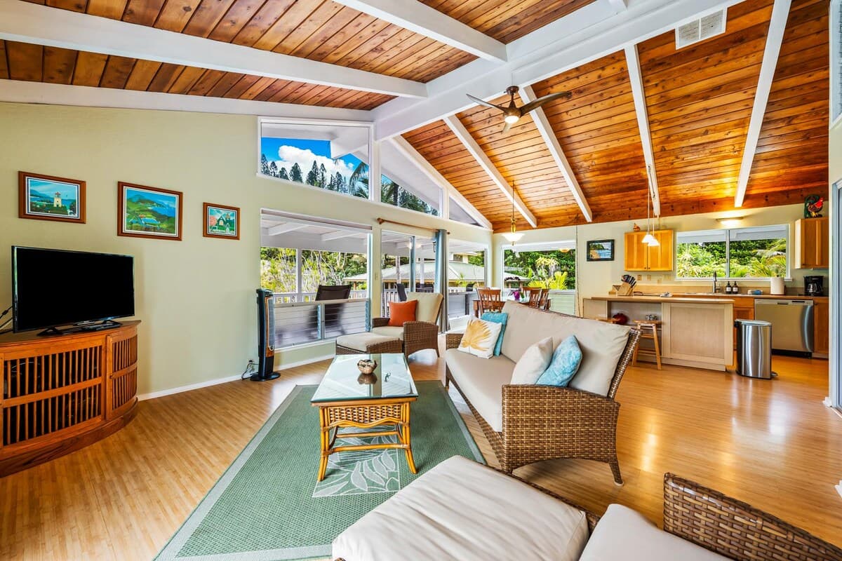 Home in Hanalei · ★4.84 · 2 bedrooms · 2 beds · 1.5 baths - Photo 2