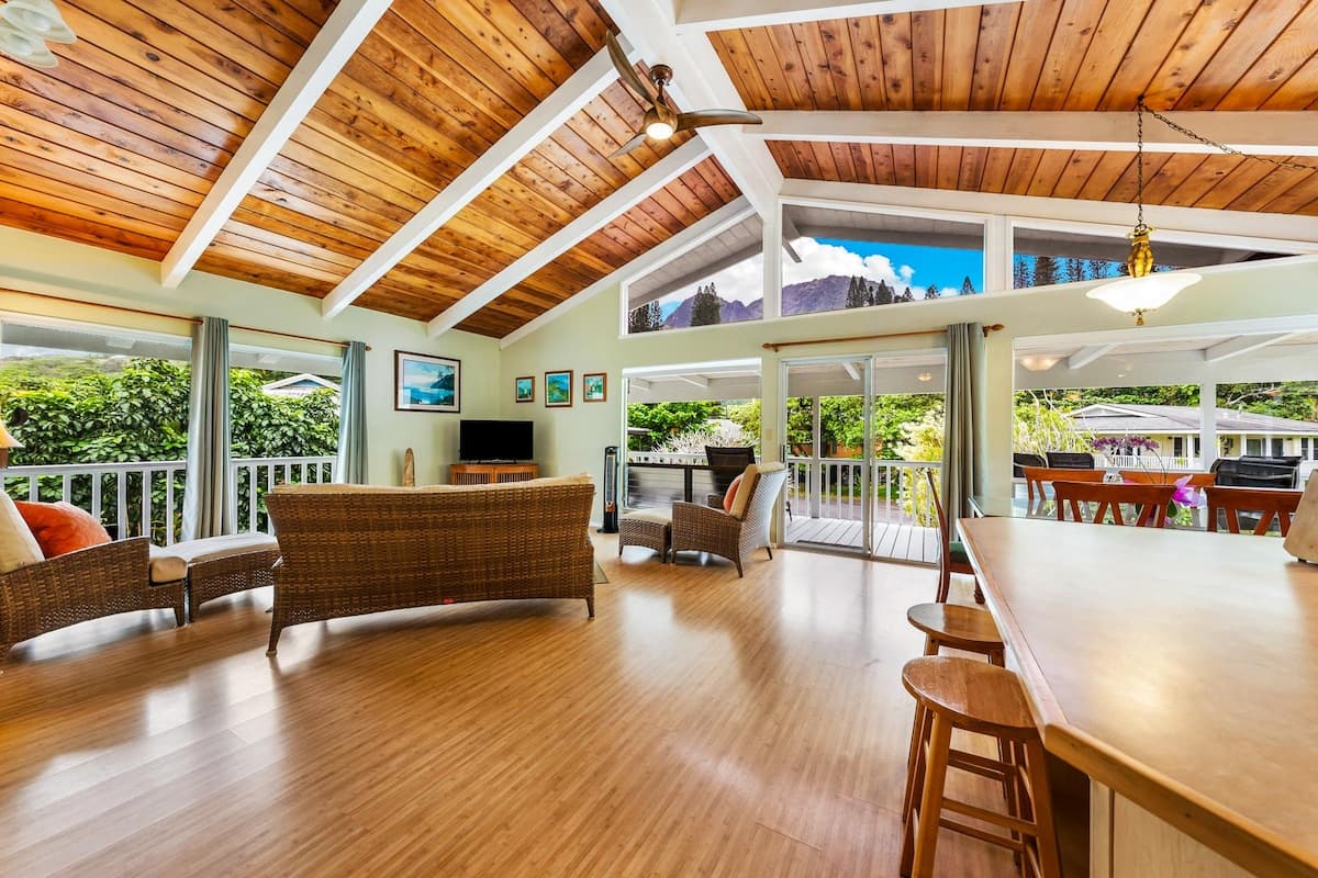 Home in Hanalei · ★4.84 · 2 bedrooms · 2 beds · 1.5 baths - Photo 5