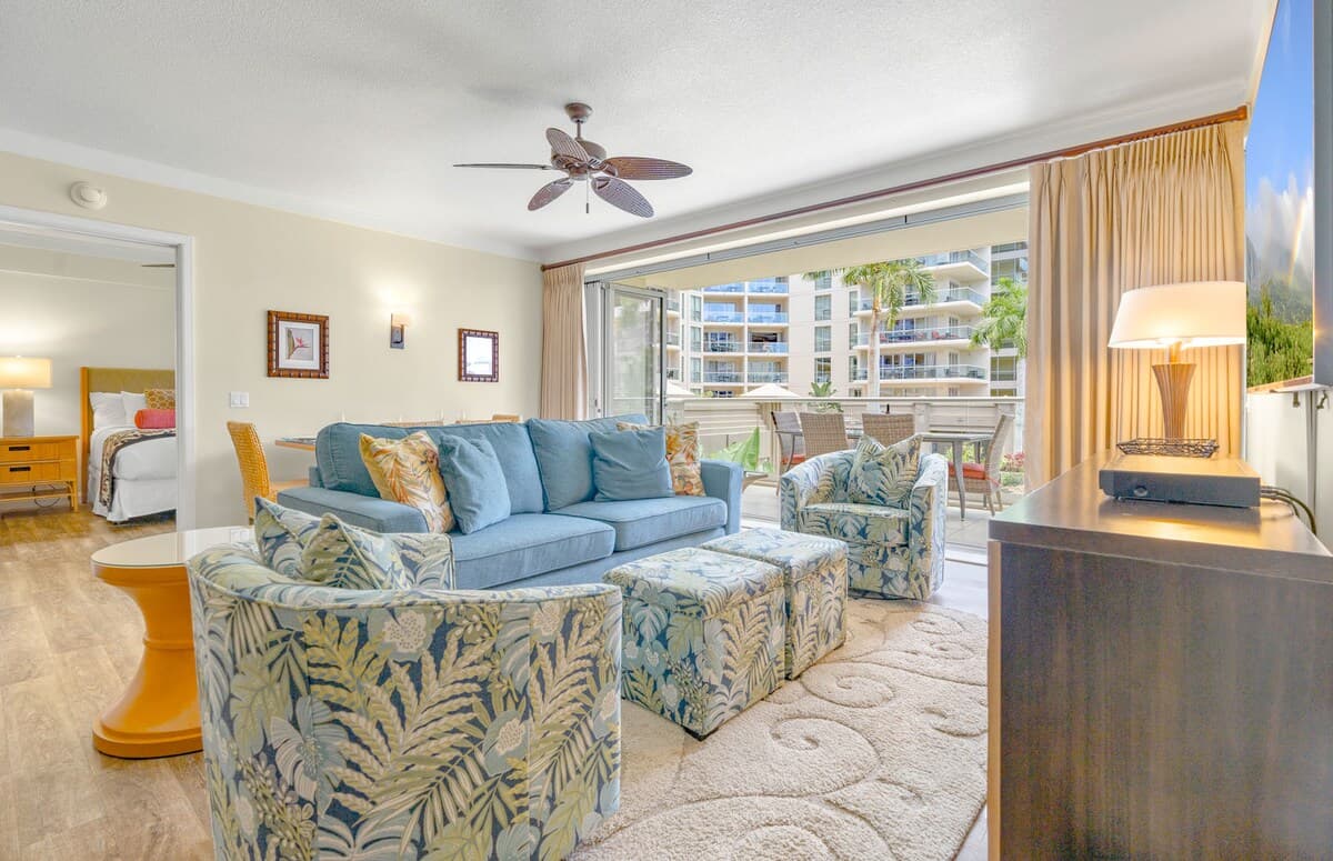 Condo in Lahaina · ★4.67 · 4 bedrooms · 6 beds · 4 baths - Photo 4