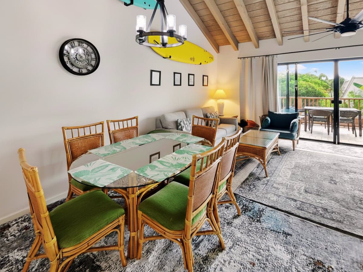 Condo in Kihei · ★4.75 · 2 bedrooms · 3 beds · 2 shared baths - Photo 3