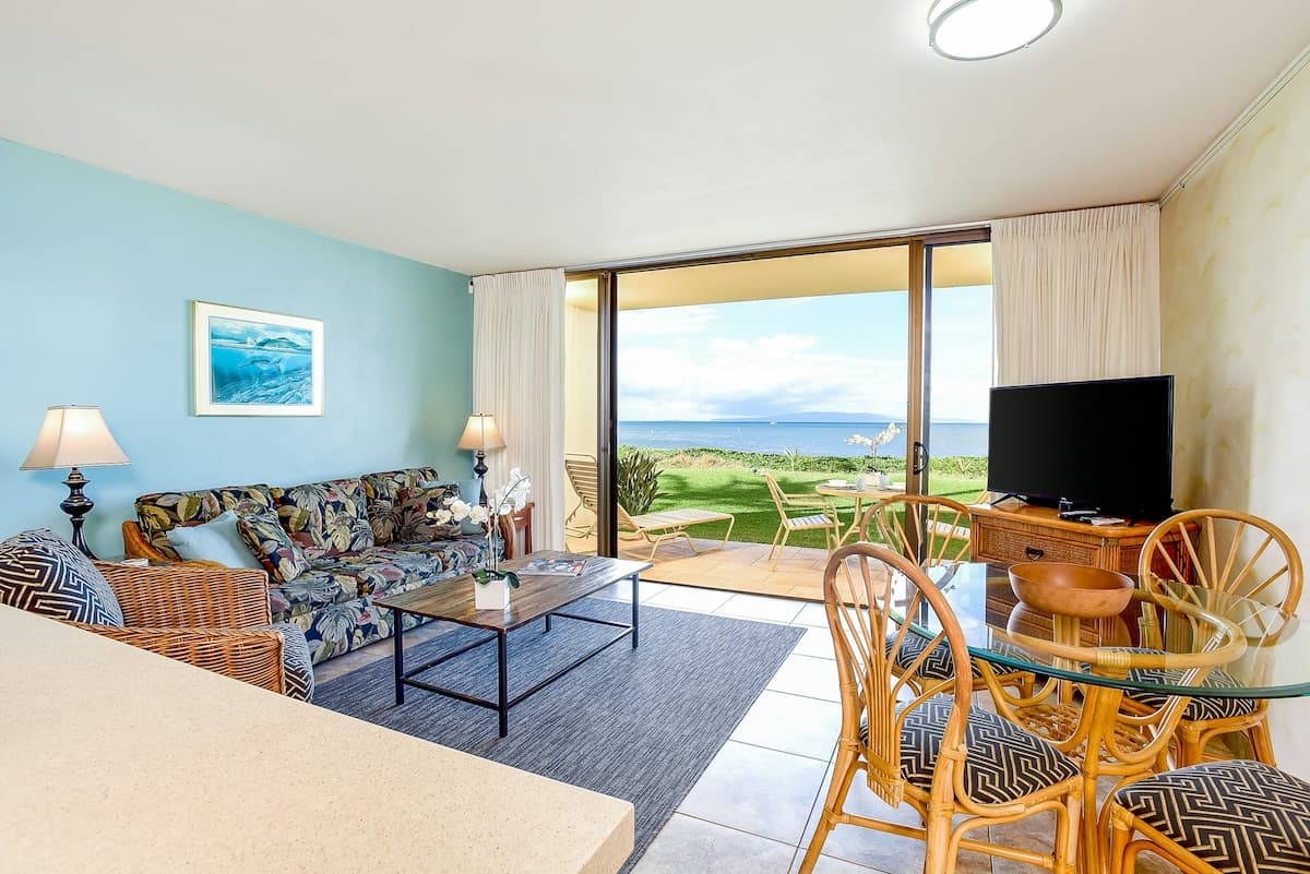 Condo in Kihei · ★5.0 · 1 bedroom · 2 beds · 1 shared bath - Photo 4