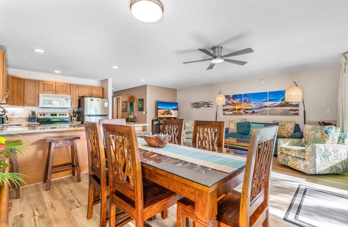 Condo in Kihei · ★5.0 · 2 bedrooms · 3 beds · 2 baths - Photo 5