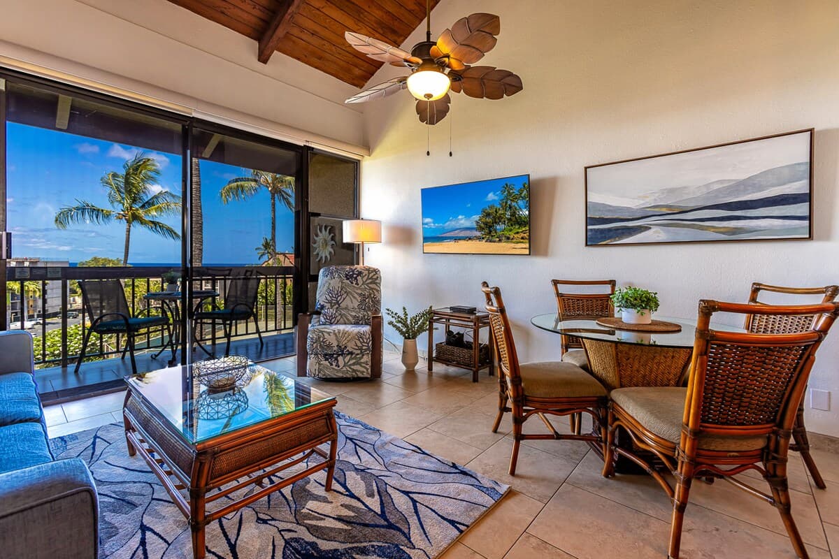 Condo in Kihei · ★4.72 · 2 bedrooms · 2 beds · 2 shared baths - Photo 2