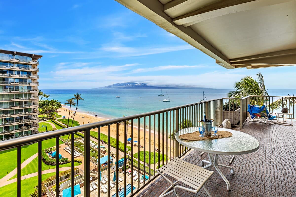 Condo in Lahaina · ★4.67 · 1 bedroom · 1 bed · 2 baths - Photo 1
