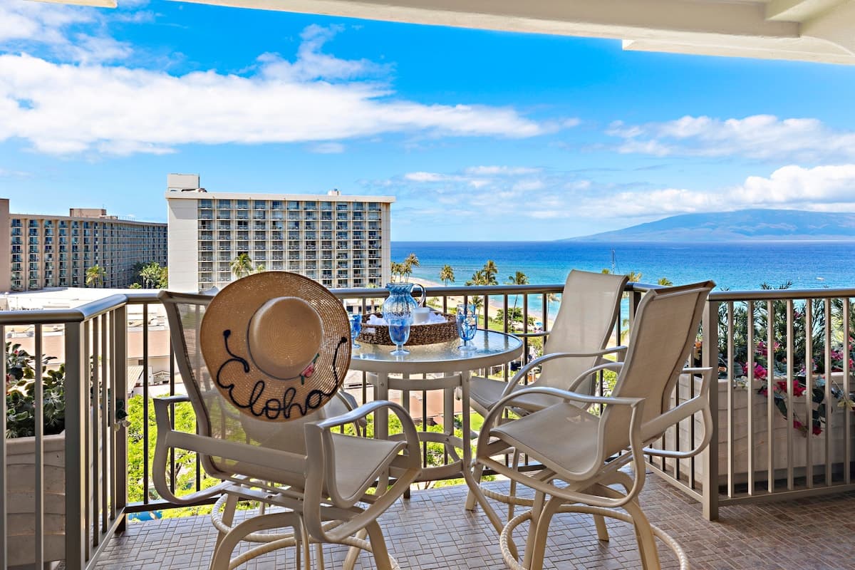 Condo in Lahaina · ★4.83 · Studio · 1 bed · 1 bath - Photo 3