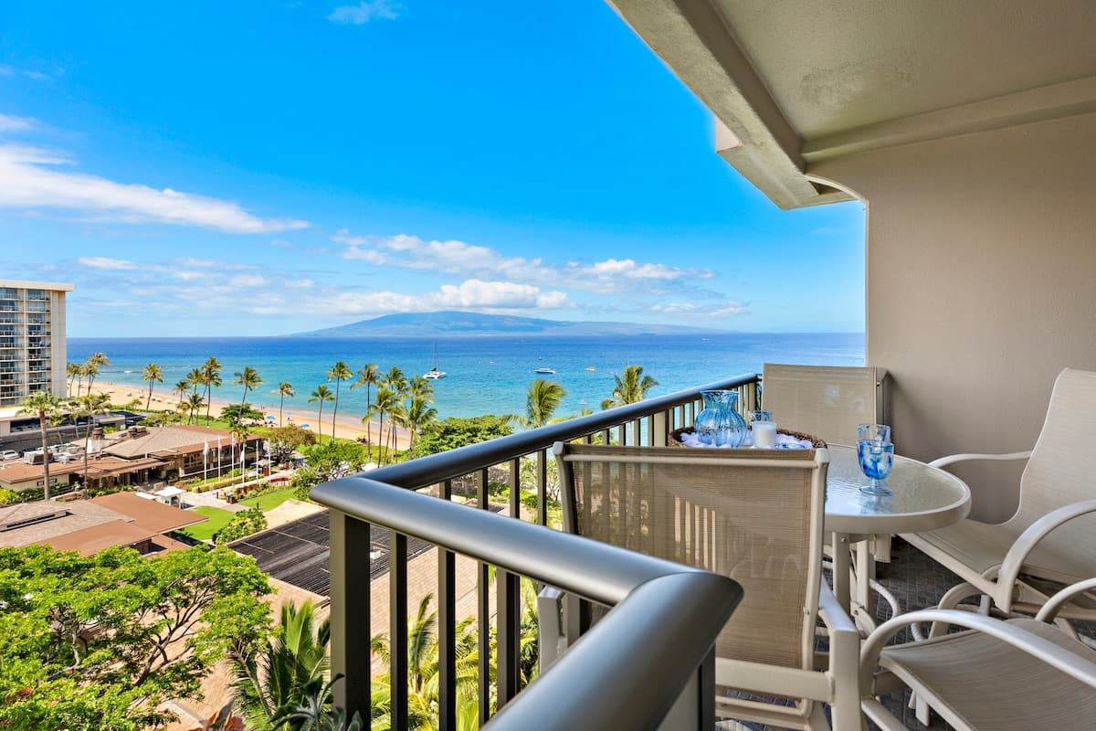 Condo in Lahaina · ★4.83 · Studio · 1 bed · 1 bath - Photo 1
