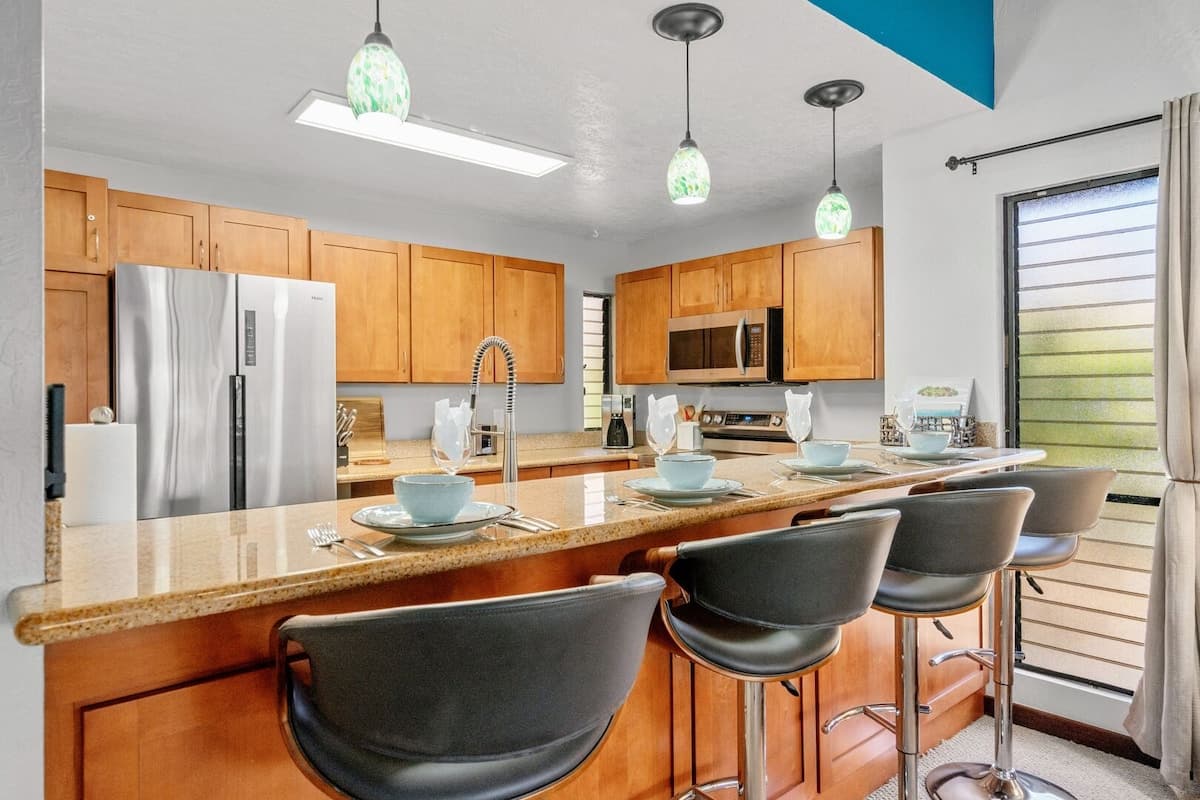 Condo in Kihei · ★4.67 · 2 bedrooms · 3 beds · 2 baths - Photo 3