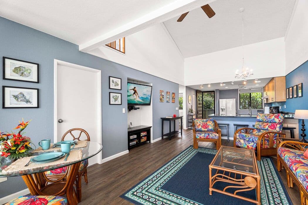 Condo in Kailua-Kona · ★5.0 · 2 bedrooms · 4 beds · 2.5 baths - Photo 4