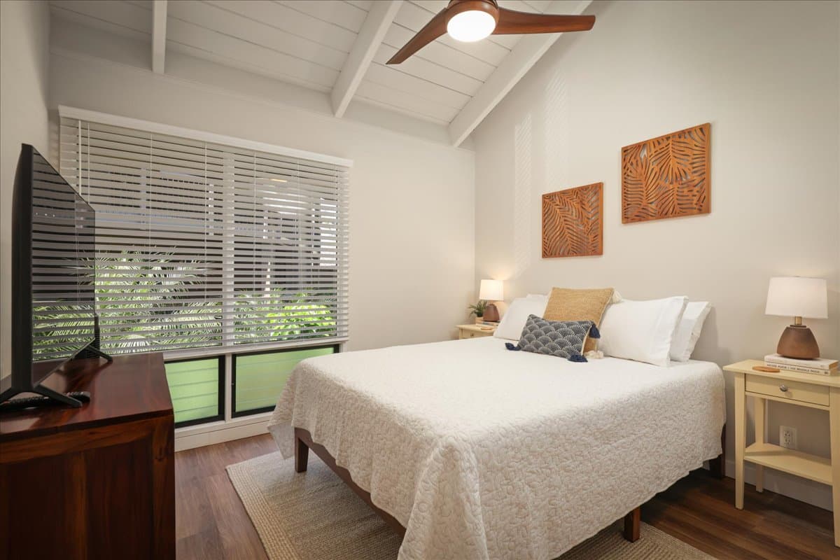 Condo in Kailua-Kona · ★4.86 · 3 bedrooms · 3 beds · 2 baths - Photo 5