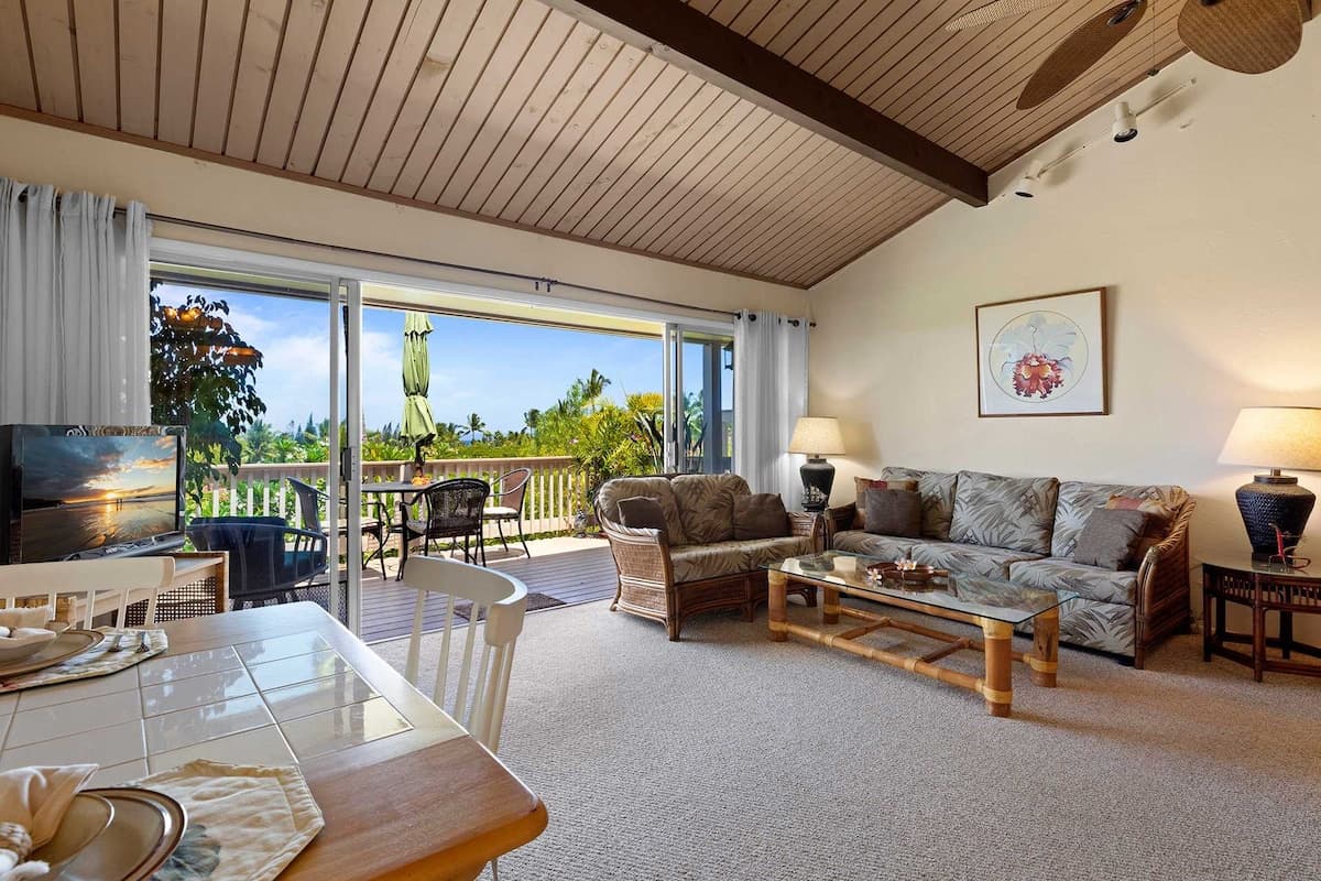 Condo in Kailua-Kona · ★4.6 · 1 bedroom · 1 bed · 1 private bath - Photo 2