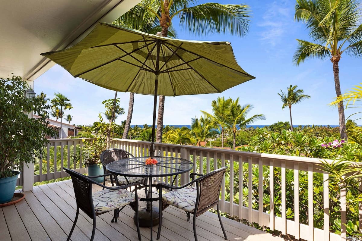 Condo in Kailua-Kona · ★4.6 · 1 bedroom · 1 bed · 1 private bath - Photo 1