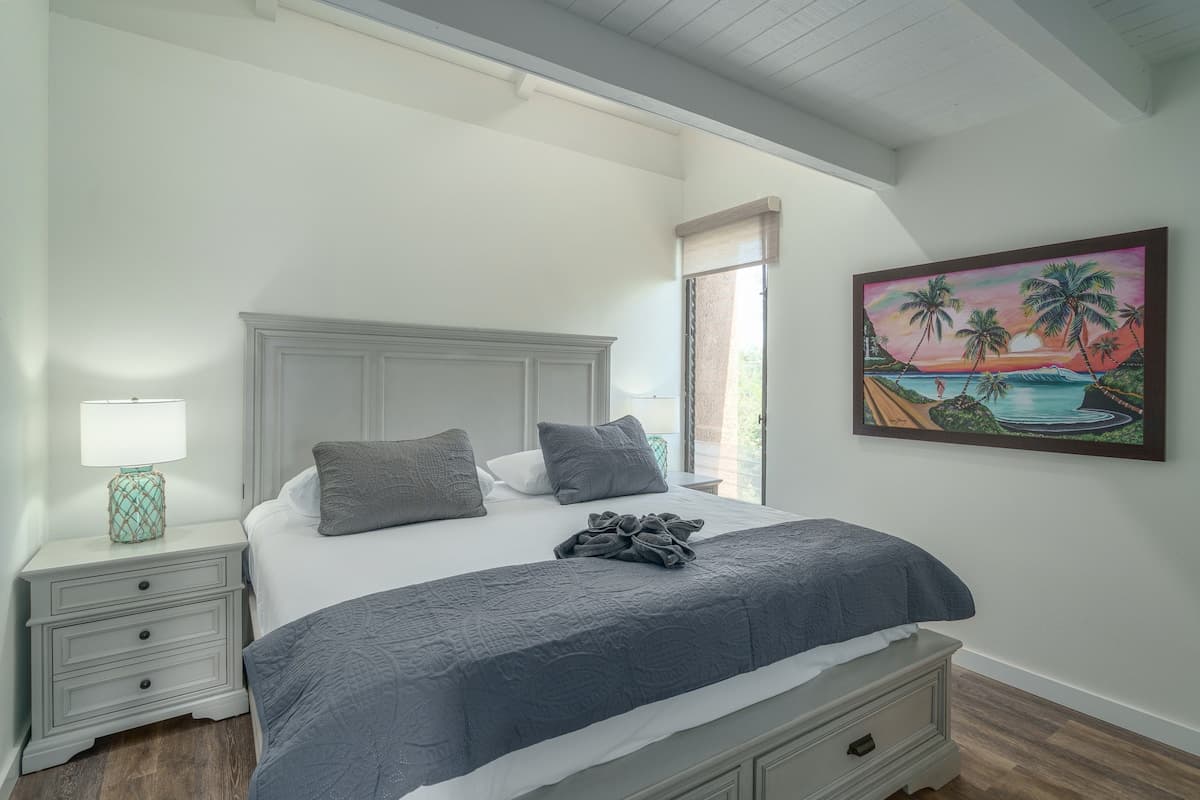 Condo in Wailuku · ★4.47 · 3 bedrooms · 5 beds · 2 shared baths - Photo 2