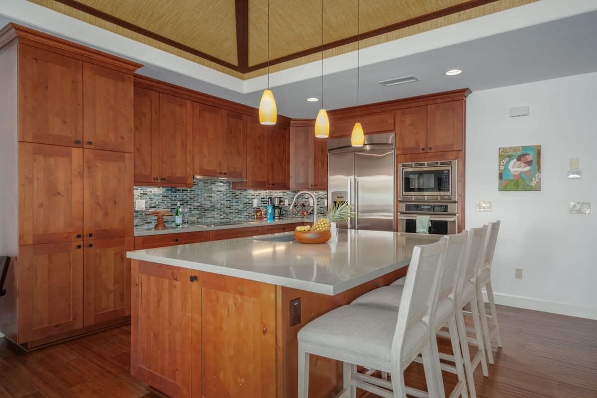 Home in Waimea · ★5.0 · 4 bedrooms · 6 beds · 3.5 private baths - Photo 2