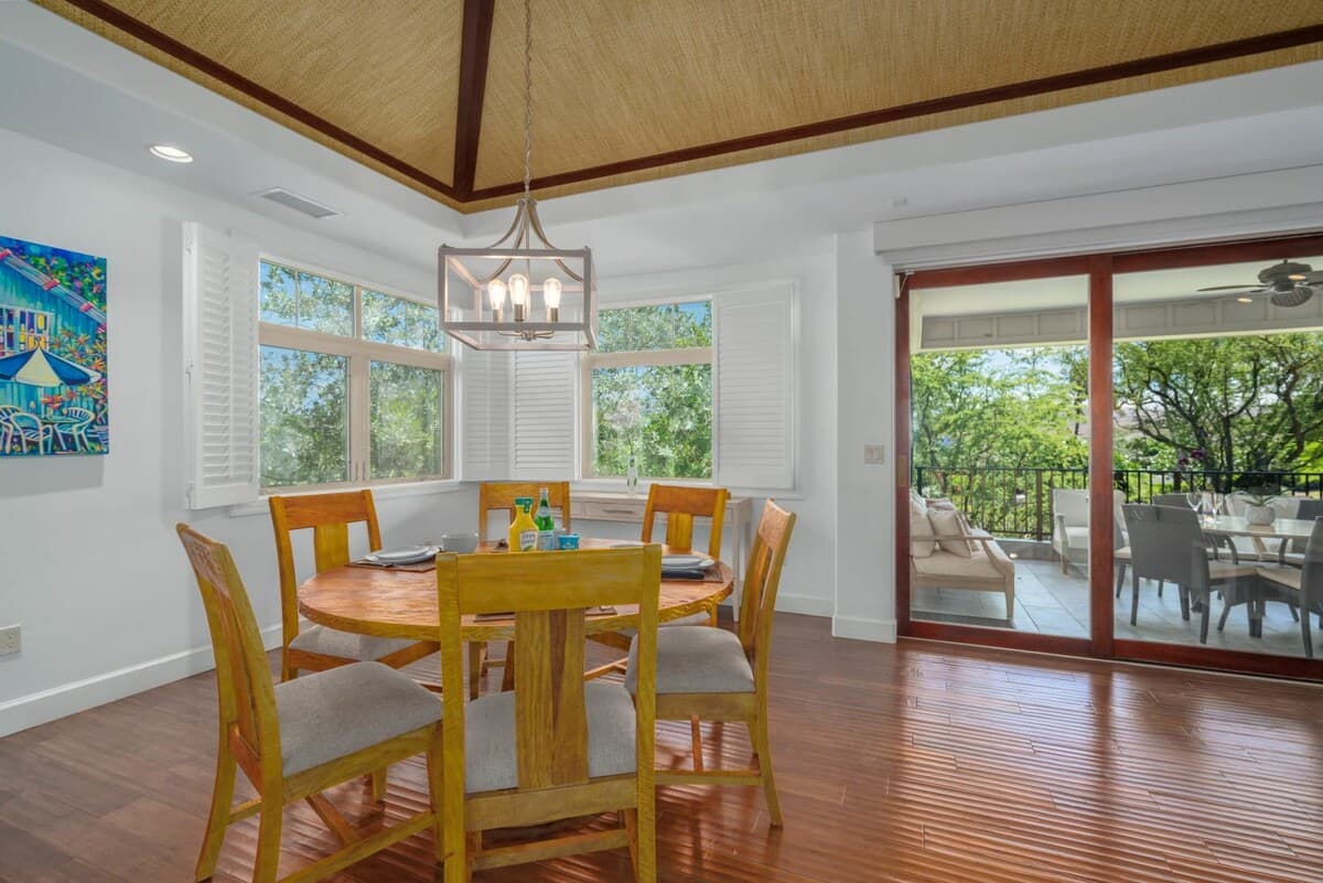 Home in Waimea · ★5.0 · 4 bedrooms · 6 beds · 3.5 private baths - Photo 5