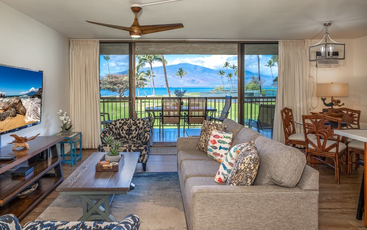 Condo in Kihei · ★4.83 · 2 bedrooms · 4 beds · 2 private baths - Photo 3