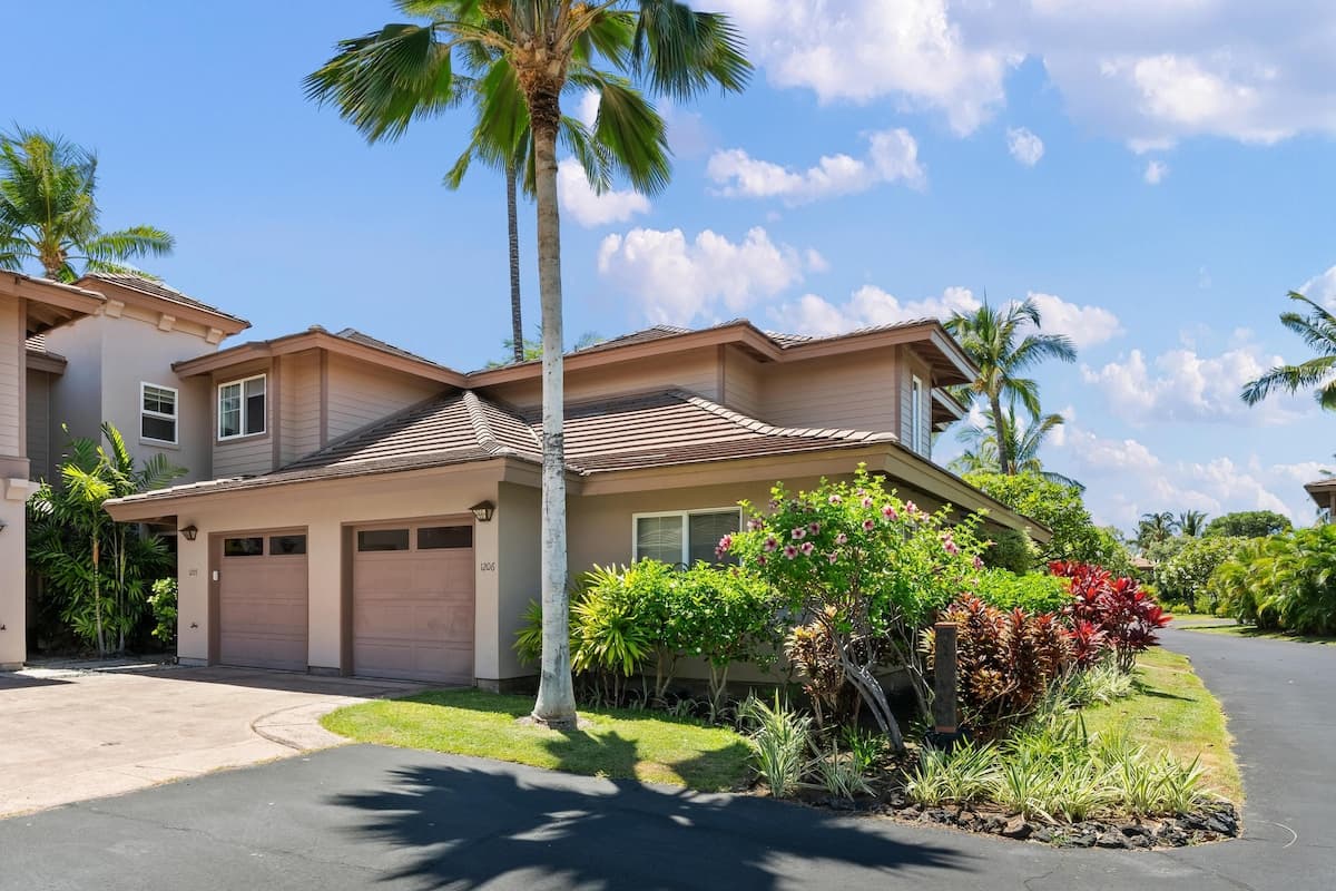 Condo in Waikoloa Village · ★4.78 · 2 bedrooms · 5 beds · 2 shared baths - Photo 1