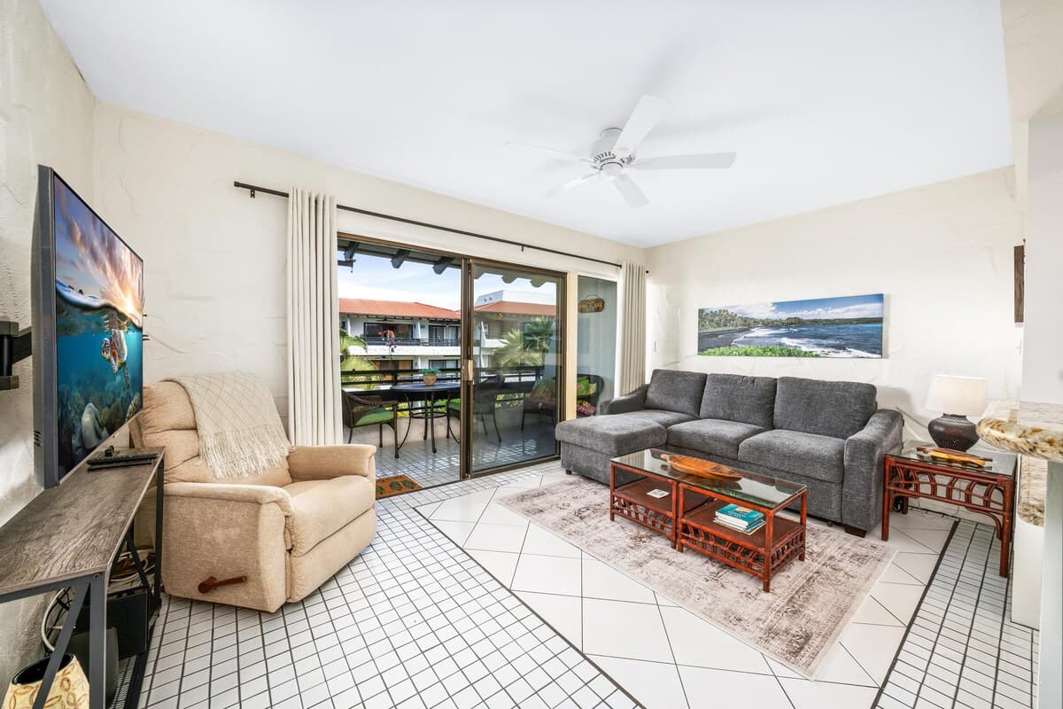 Condo in Kailua-Kona · ★4.75 · 1 bedroom · 2 beds · 1 shared bath - Photo 5