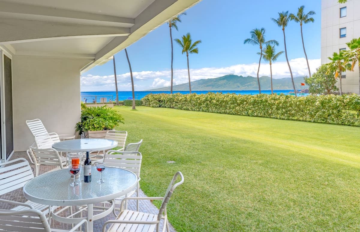 Condo in Lahaina · ★4.67 · 1 bedroom · 2 beds · 2 baths - Photo 1
