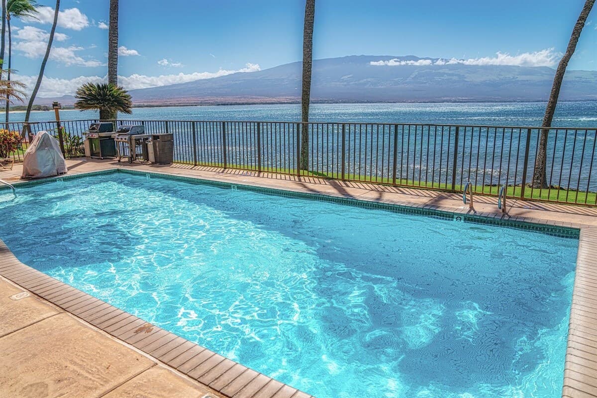 Condo in Wailuku · ★4.87 · 2 bedrooms · 4 beds · 2 baths - Photo 4