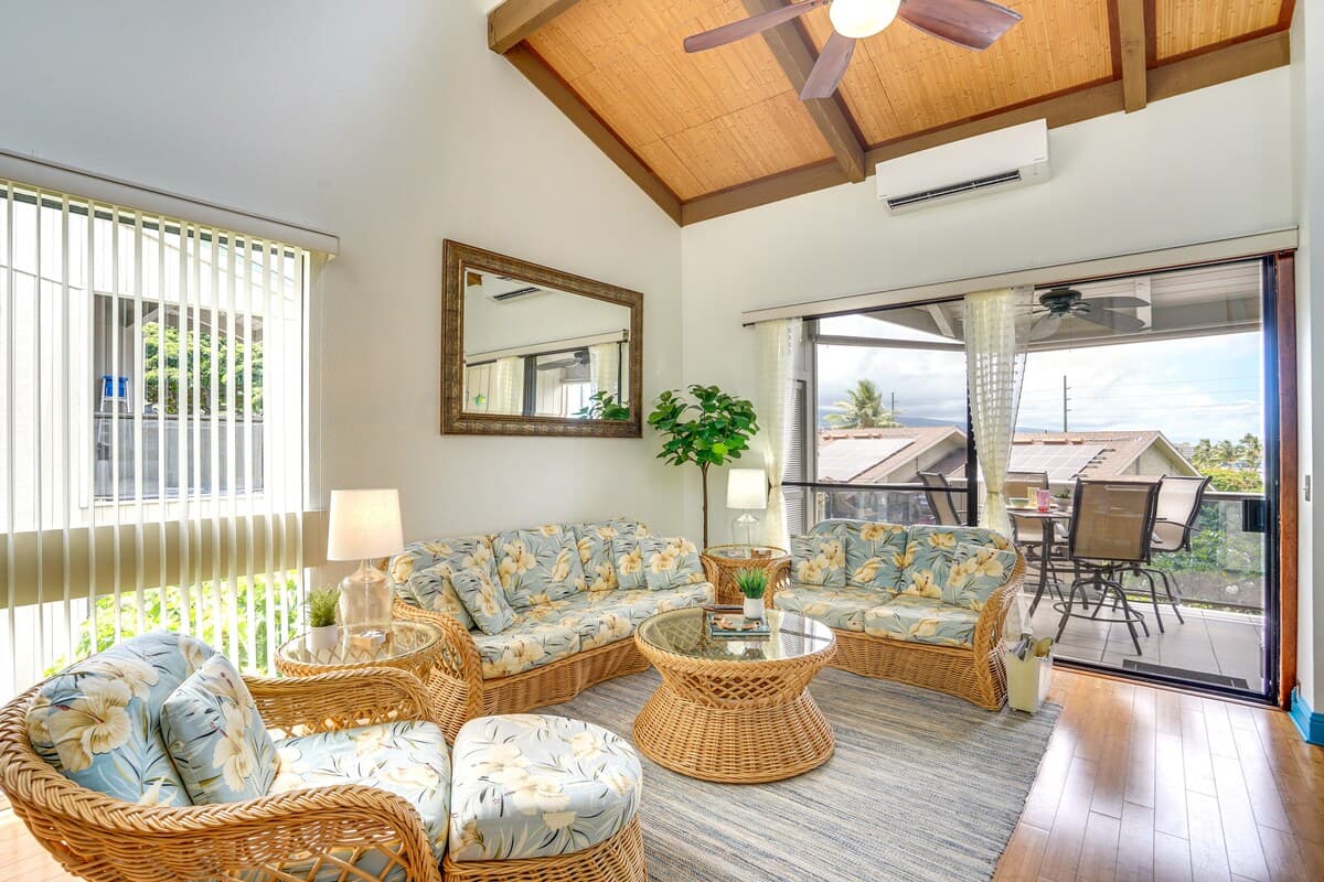 Condo in Kailua-Kona · ★4.8 · 2 bedrooms · 2 beds · 2 private baths - Photo 4