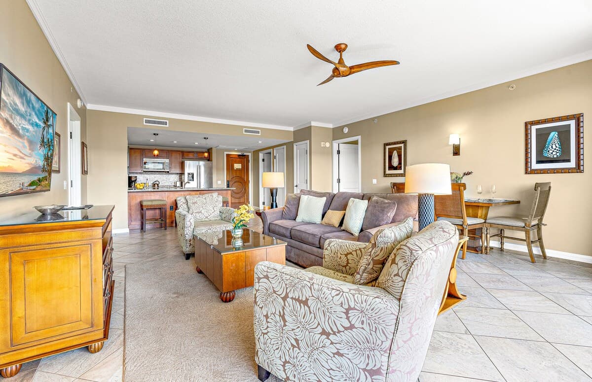 Condo in Lahaina · ★5.0 · 2 bedrooms · 3 beds · 2 baths - Photo 5