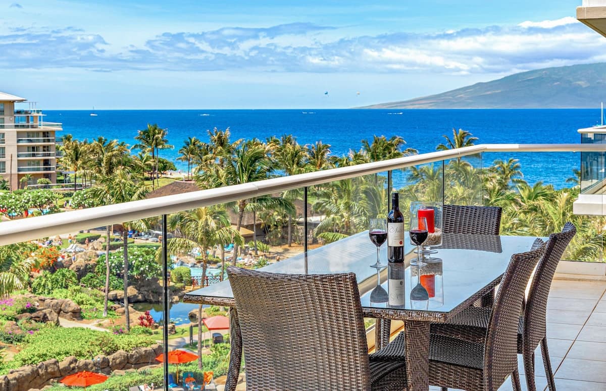 Condo in Lahaina · ★5.0 · 2 bedrooms · 3 beds · 2 baths - Photo 1