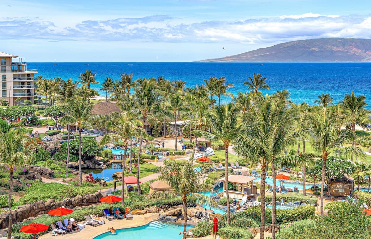 Condo in Lahaina · ★5.0 · 2 bedrooms · 3 beds · 2 baths - Photo 2