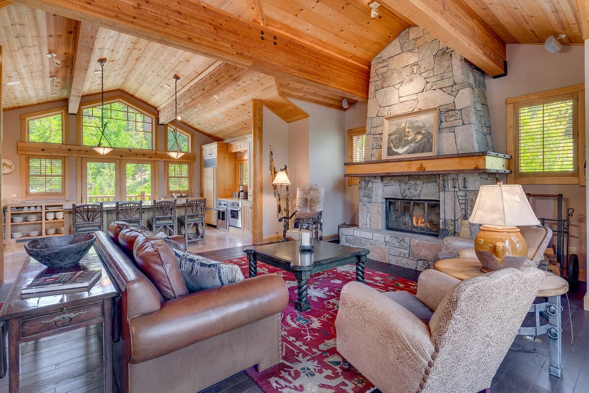 Granite Chief Ski-in Mountain Lodge with Hot Tub - Photo 2