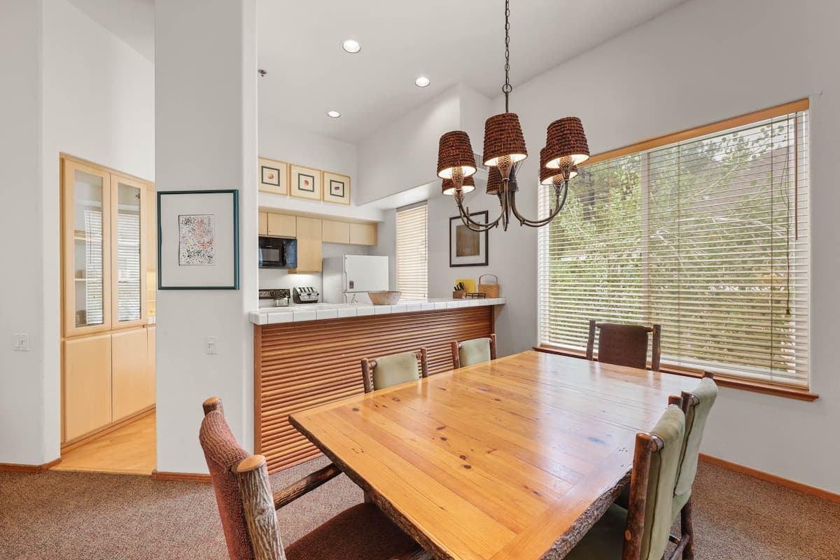 Ski-In/Ski-Out Condo with Valley Views & Pool - Photo 3