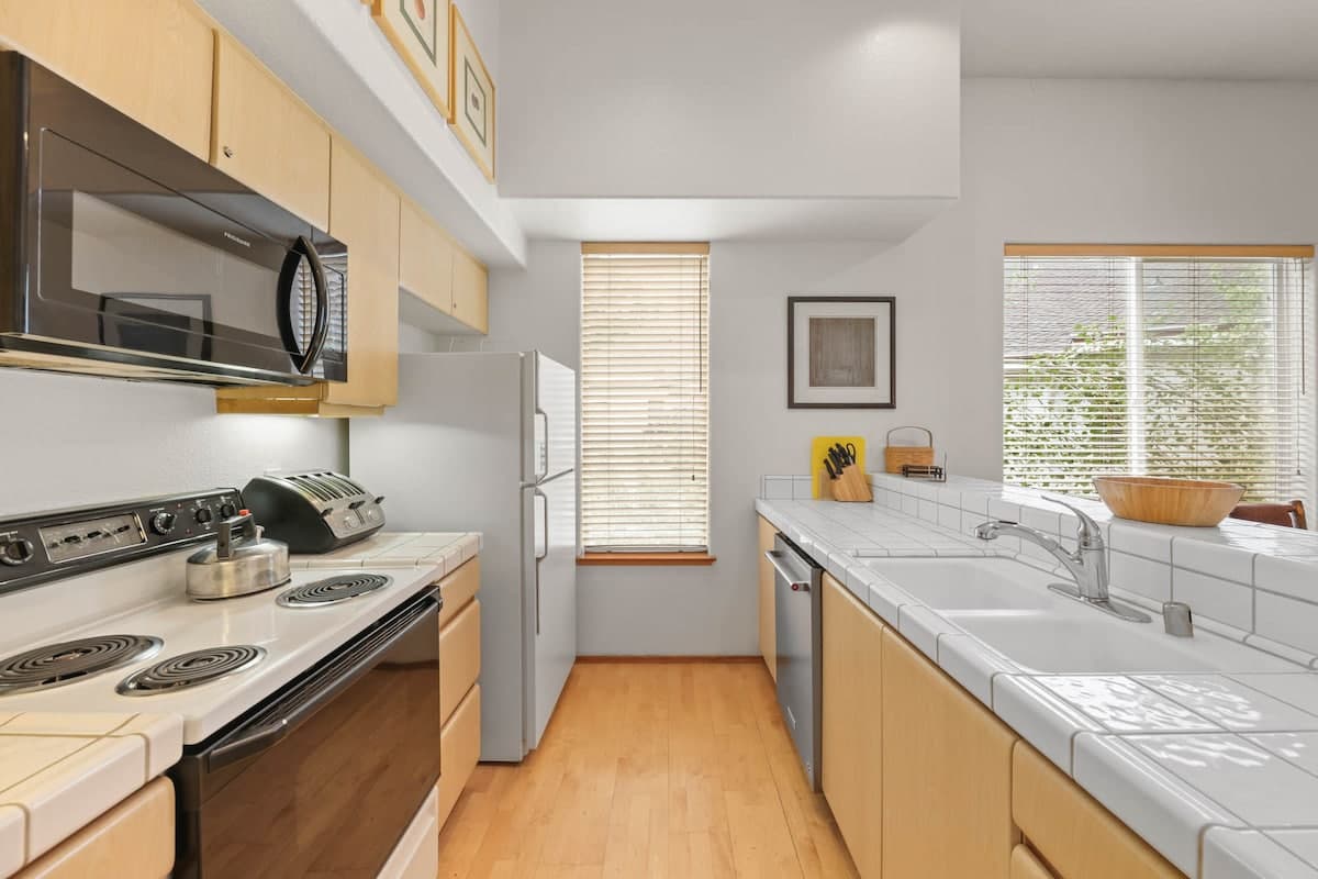 Ski-In/Ski-Out Condo with Valley Views & Pool - Photo 4