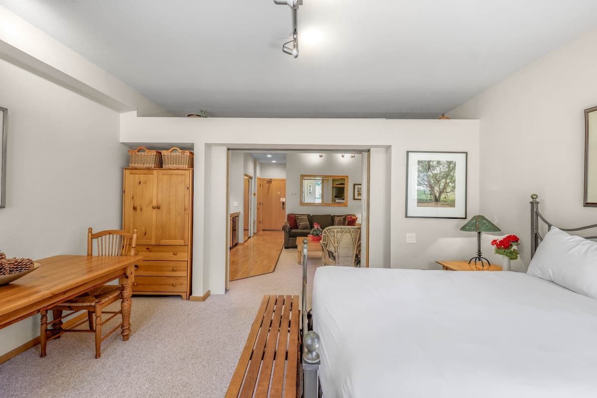 Ski-in/Ski-out Studio at Palisades Tahoe Lodge - Photo 5