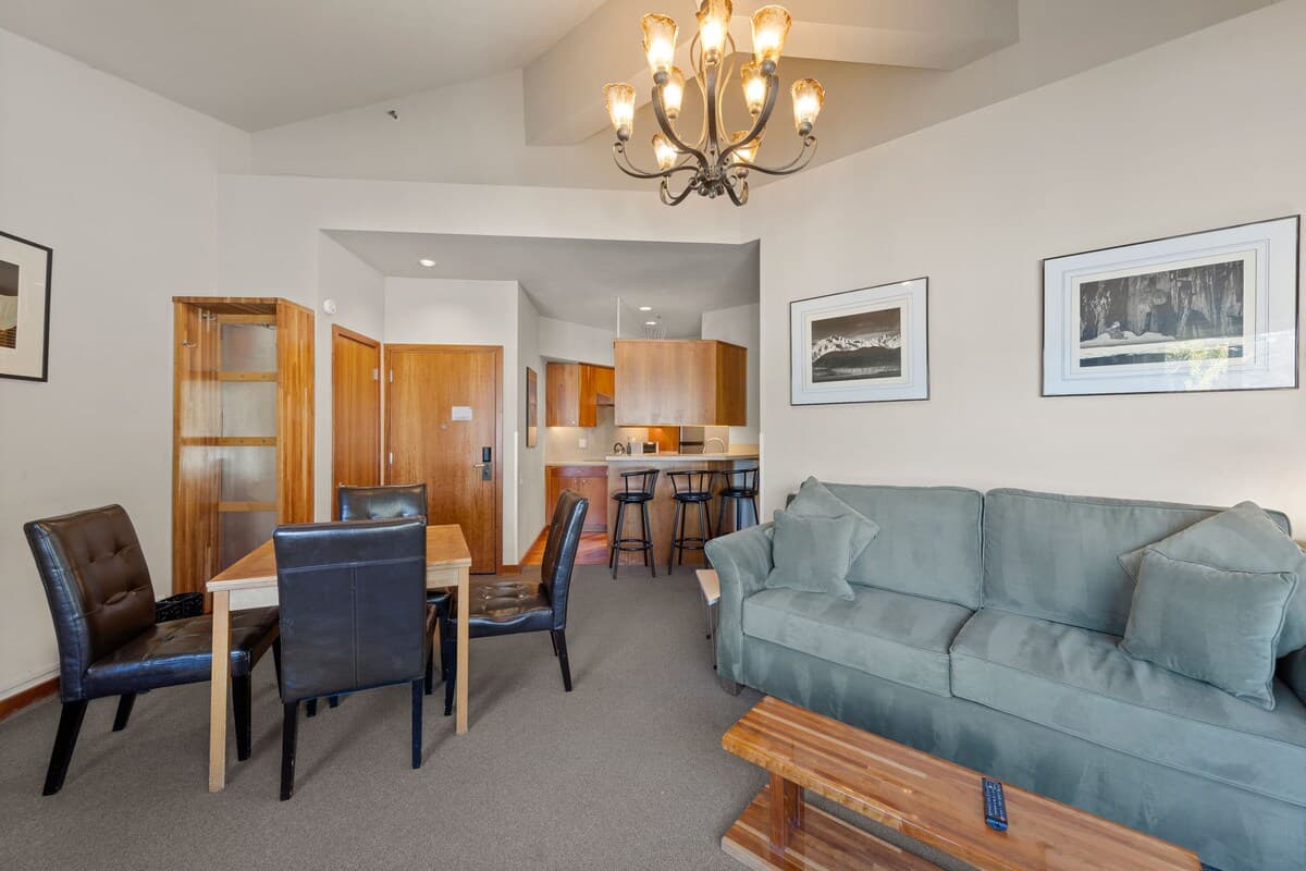 Ski-In/Ski-Out Condo with Valley Views & Pool - Photo 3