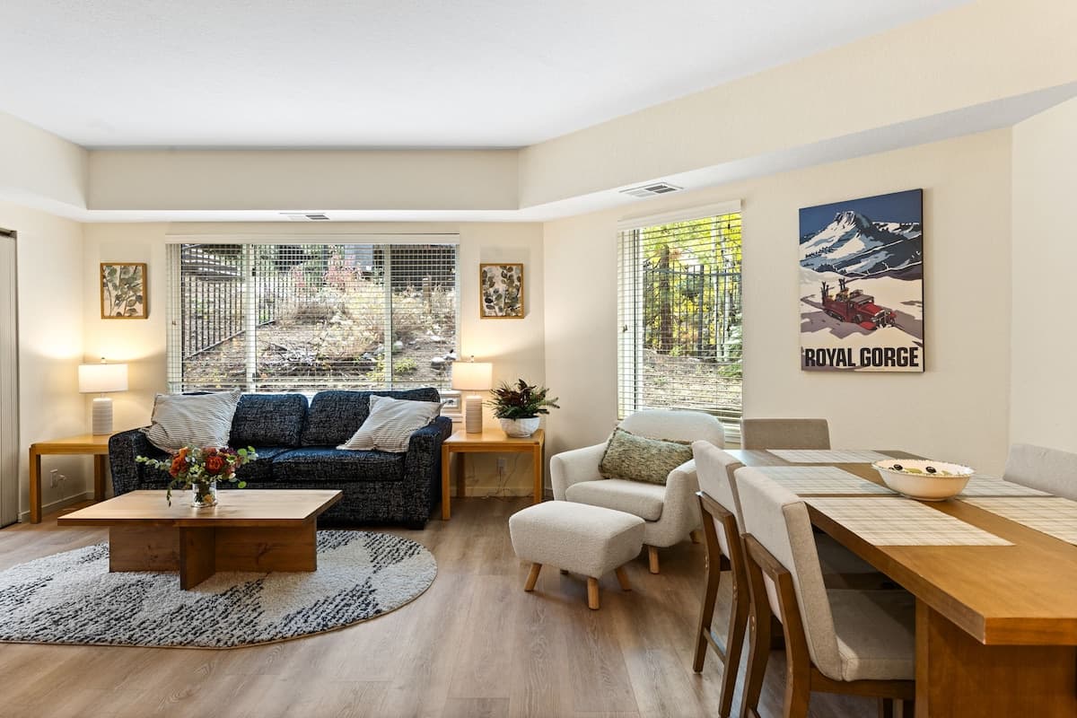 Ski-in/Ski-out Condo with Pool & Hot Tub - Photo 5