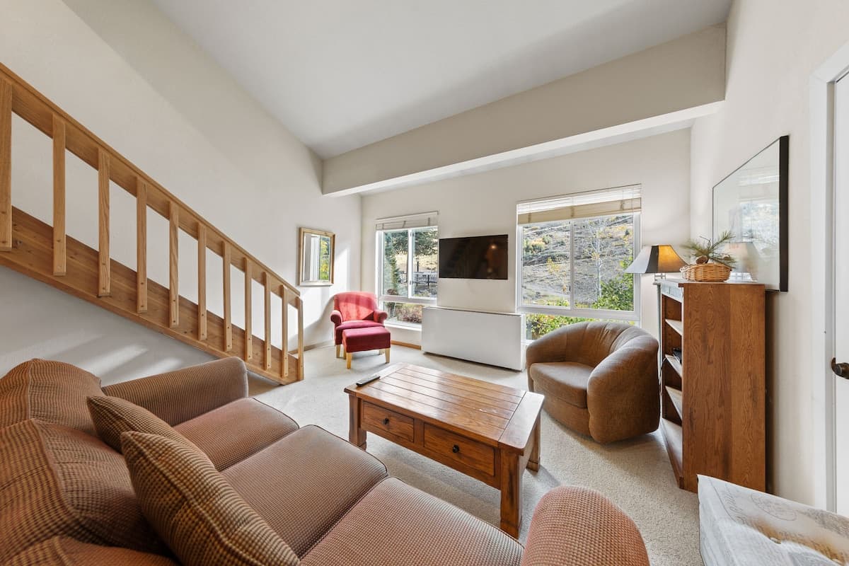 Ski-in/Ski-out Loft Steps from Palisades Village - Photo 1