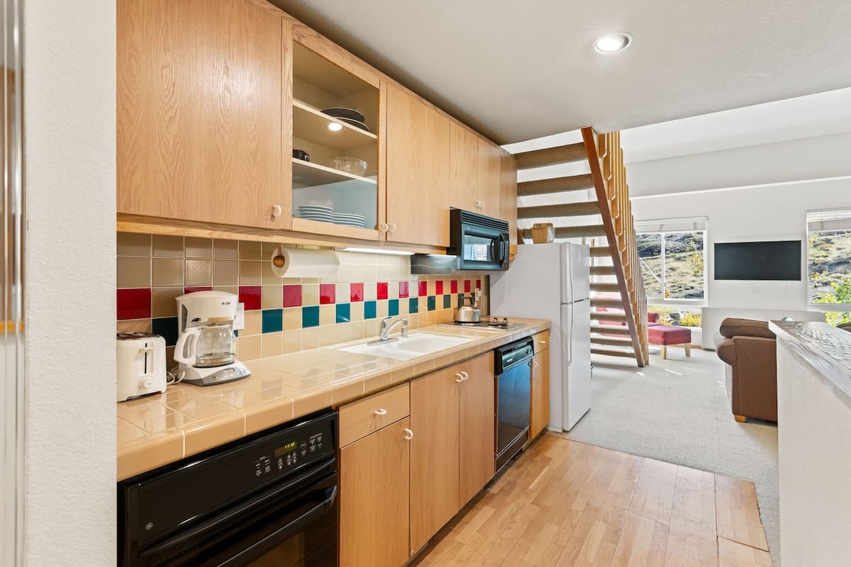 Ski-in/Ski-out Loft Steps from Palisades Village - Photo 3