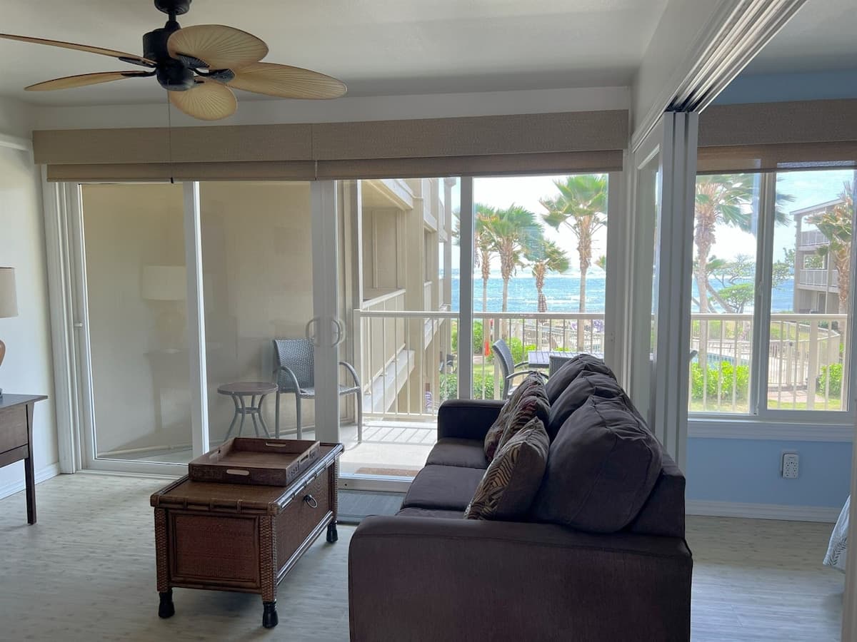 Condo in Kapaa · ★4.95 · 2 bedrooms · 3 beds · 1.5 baths - Photo 4