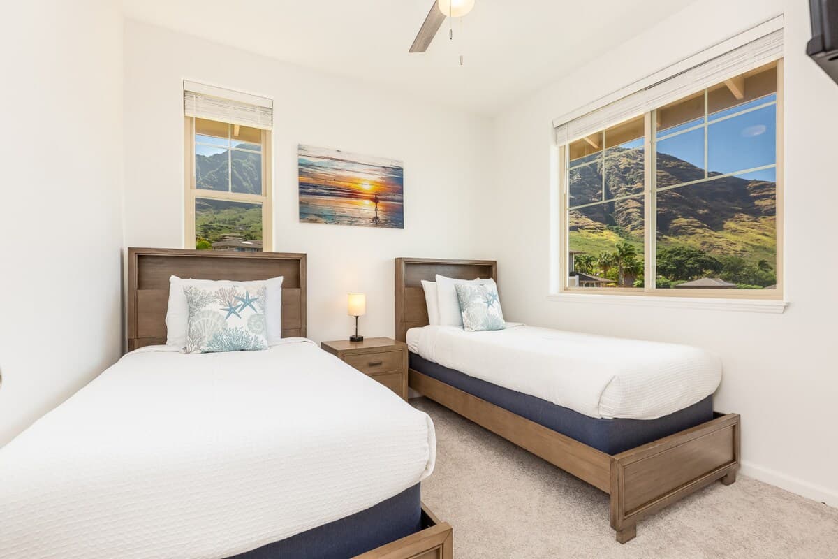 Home in Makaha Valley · ★4.99 · 4 bedrooms · 6 beds · 2.5 private baths - Photo 4
