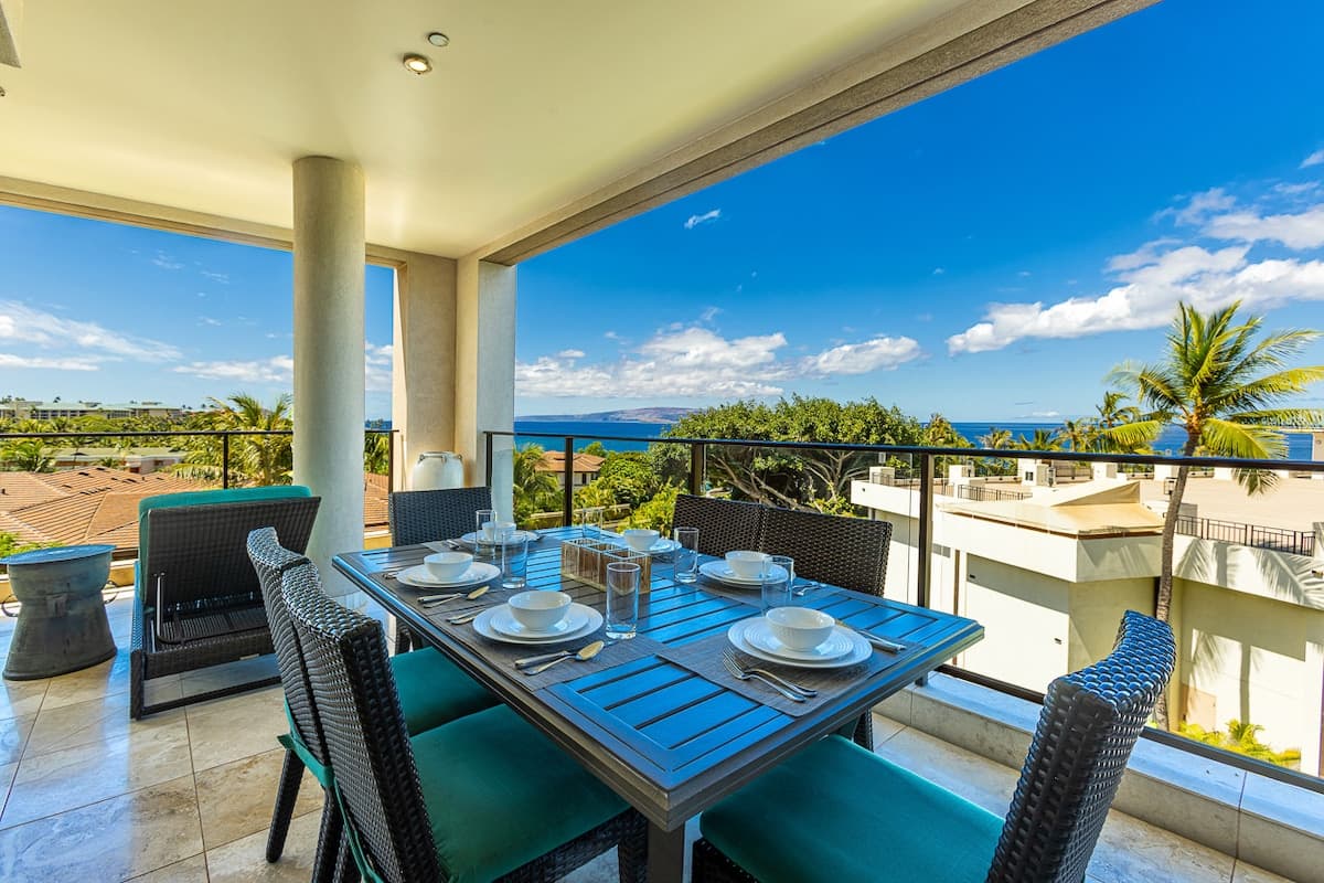 Villa in Kihei · ★5.0 · 3 bedrooms · 5 beds · 3 baths - Photo 1