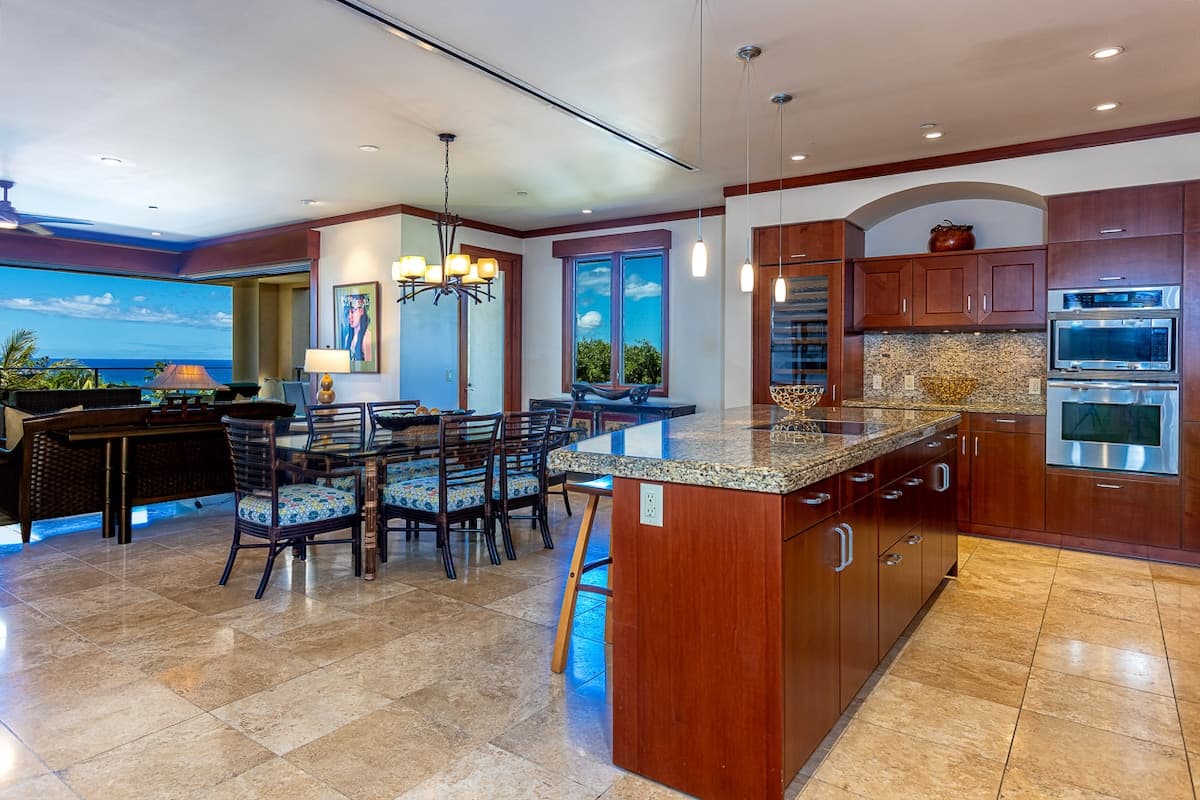 Villa in Kihei · ★5.0 · 3 bedrooms · 5 beds · 3 baths - Photo 3