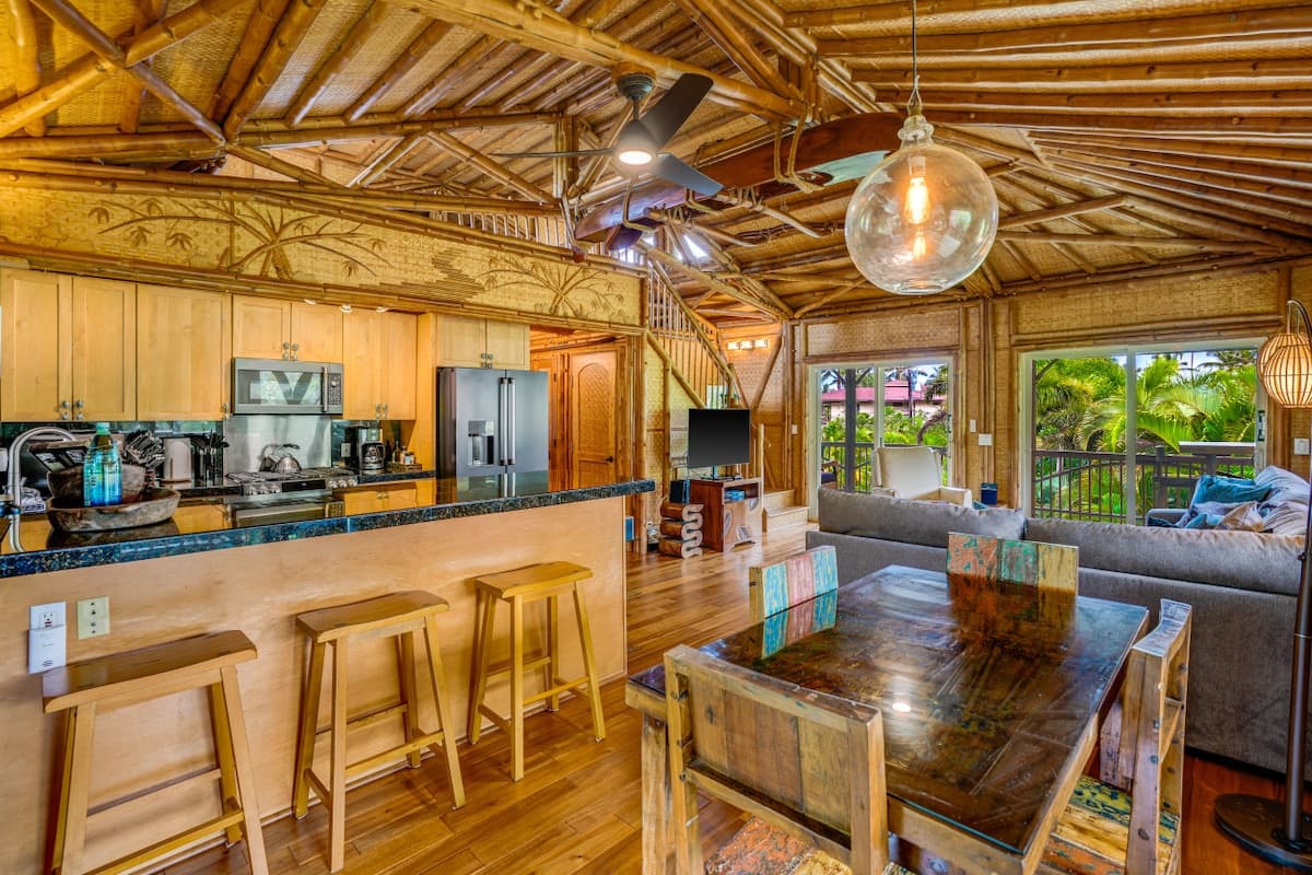 Home in Hanalei · ★4.87 · 2 bedrooms · 3 beds · 2 baths - Photo 2