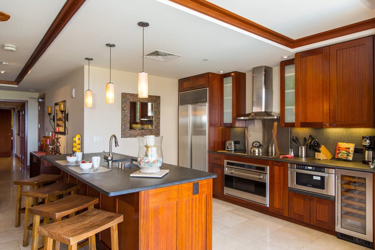 Condo in Kapolei · ★4.74 · 2 bedrooms · 4 beds · 2 private baths - Photo 4